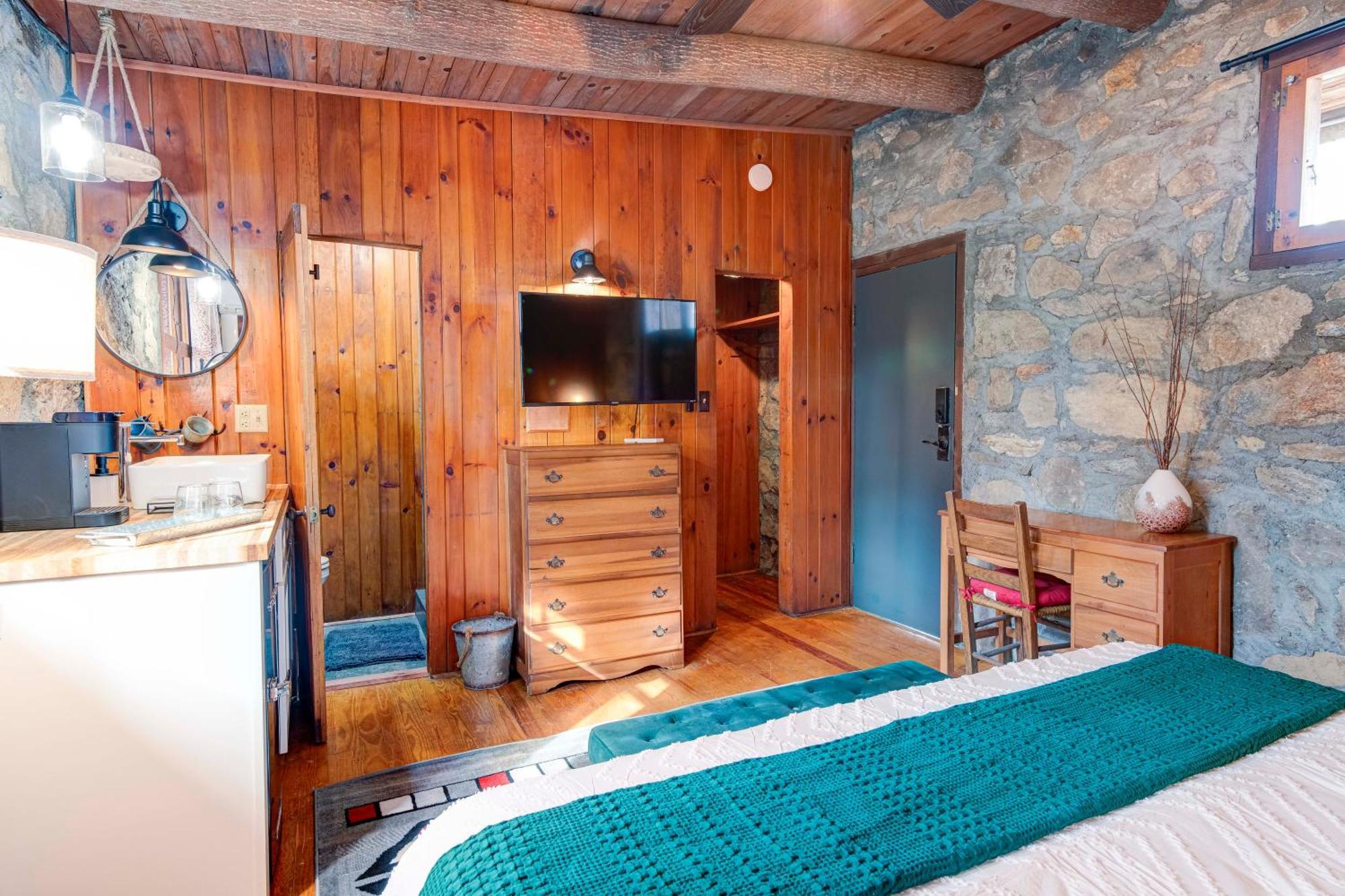 The Furry Lodge Double Ste 2&3 Waynesville Eksteriør billede