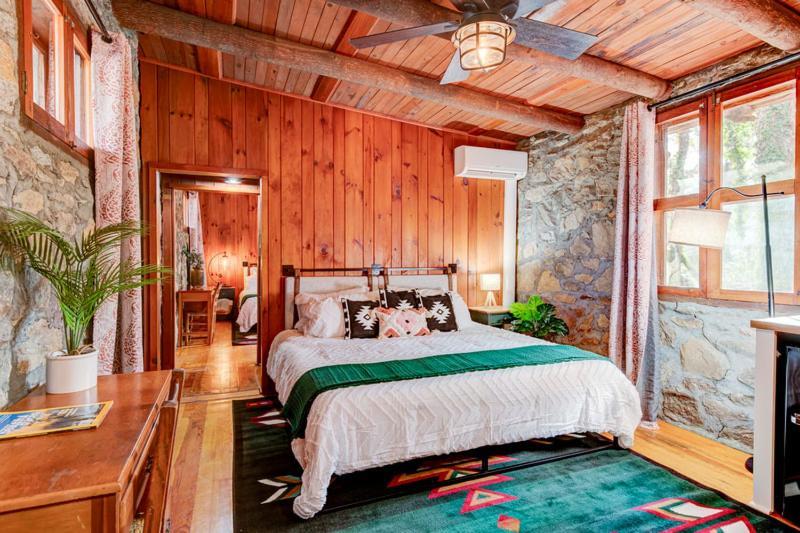 The Furry Lodge Double Ste 2&3 Waynesville Eksteriør billede